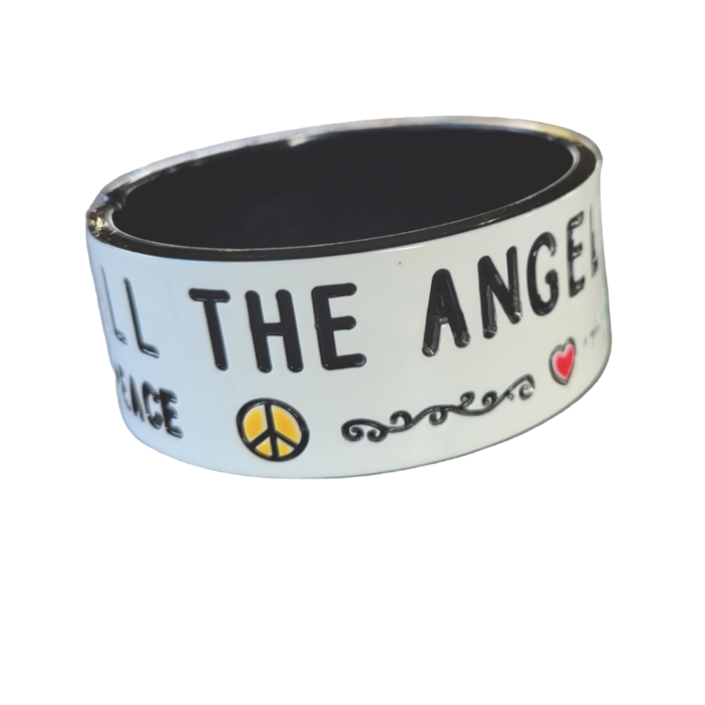 The angels pray for peace Bracelet